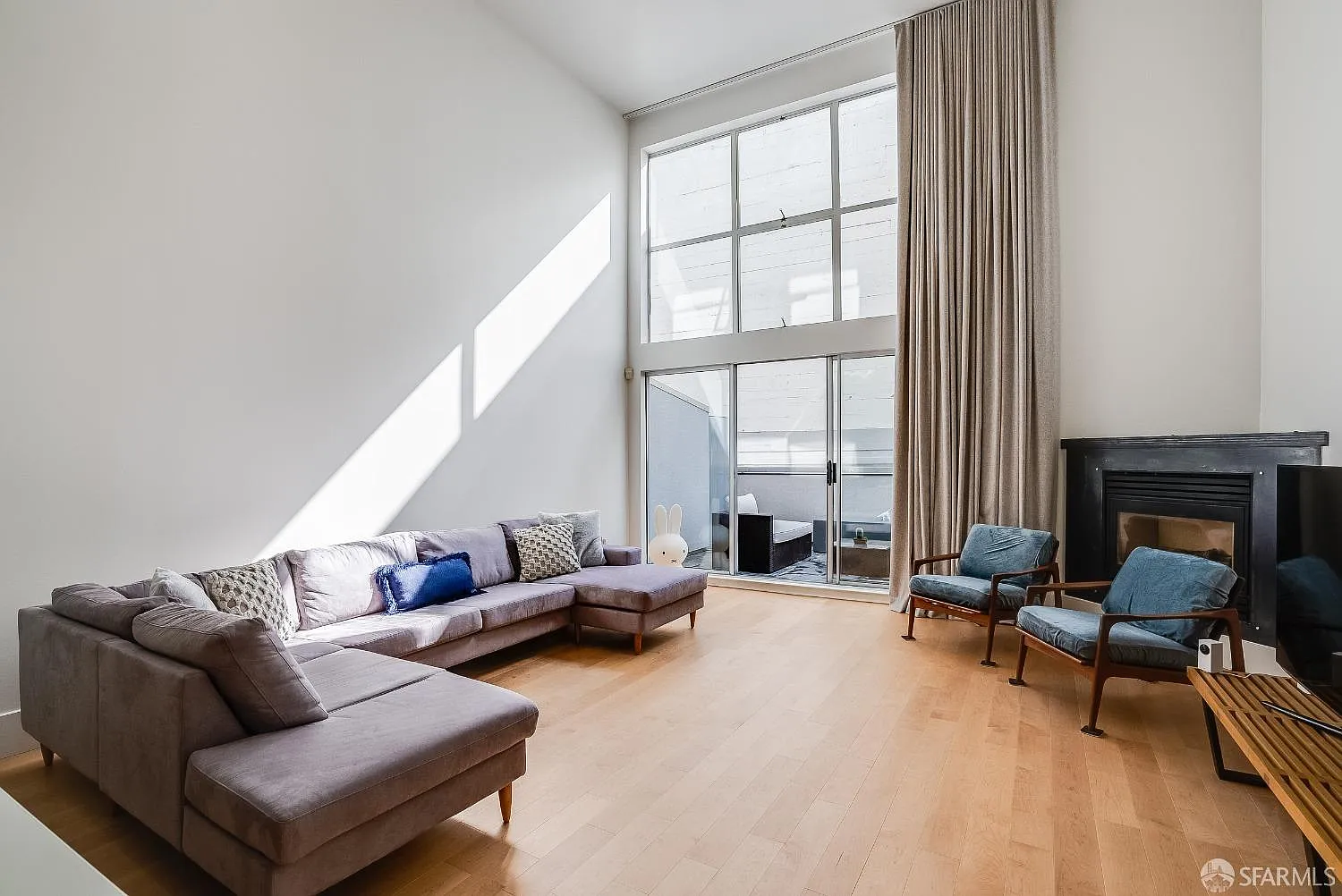 701 Minna St APT 4 photo 1