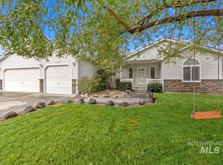 214 NE Cisco Ct, Mountain Home, ID 83647