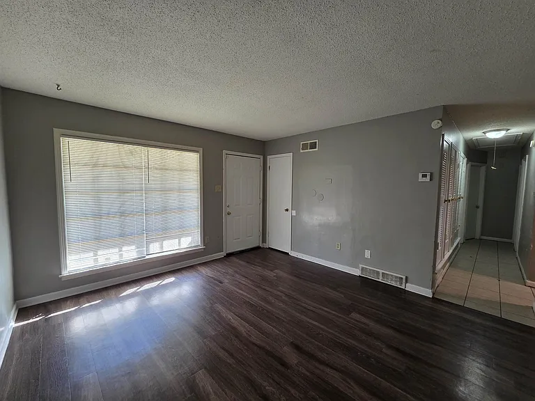 4573 Appleville St — Photo 6