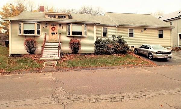 1st image of 26 Narragansett Ave