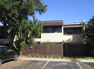 895 N Village Dr N APT 203, St Petersburg, FL 33716