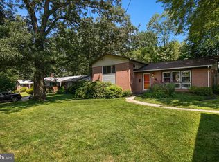 7016 Vagabond Dr, Falls Church, VA 22042