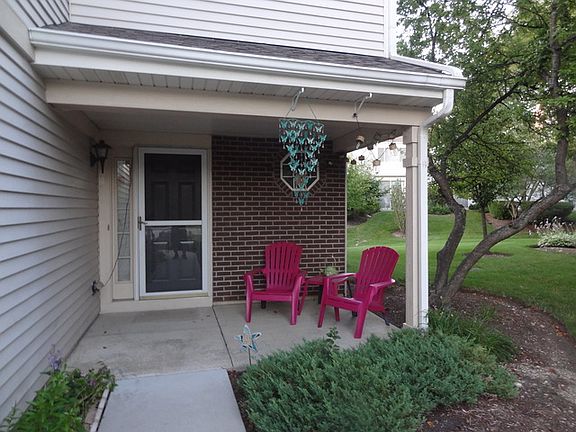 2nd image of 285 Camel Bend Ct #3