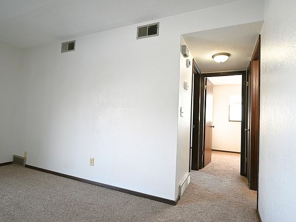 5th image of 811-860 Hawkeye Dr #811-203