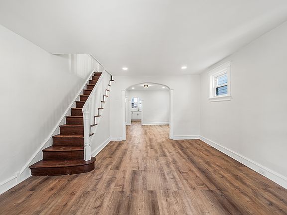 4th image of 5748 Dunlap St