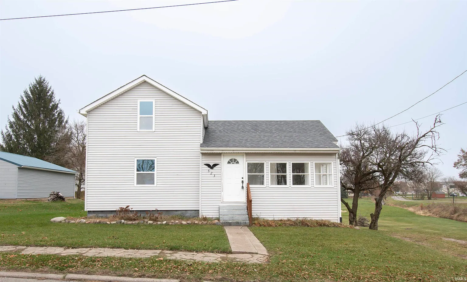 523 S Oak St photo 1