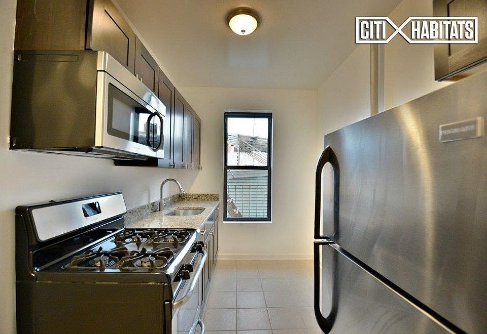 1st image of 249 13th St APT 18
