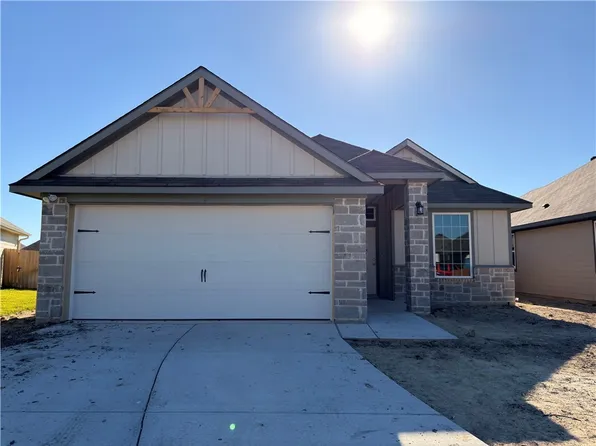 2205 Terrilyn Ct, Bryan, TX 77807