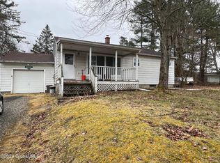 11 Patroon Ln, Rensselaer, NY 12144