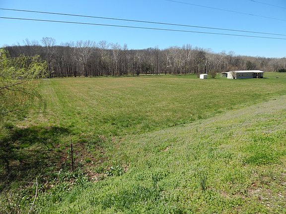 3rd image of 6223 Beech Creek Rd