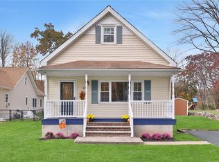 13 Lincoln St, Sloatsburg, NY 10974