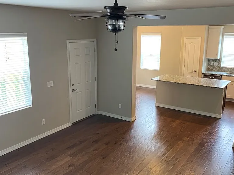 1575 Portland Gold Dr — Photo 4