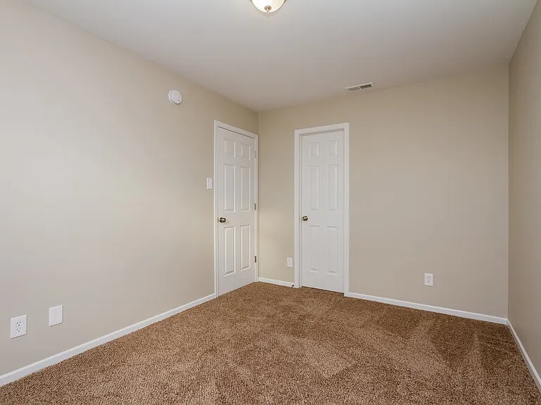 1626 Blue Grass Pkwy — Photo 12