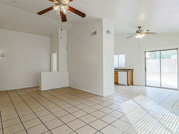 4th image of 7339 N 70th Ave