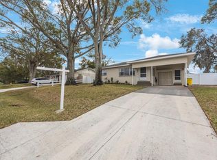 22 Lake Shore Dr, Palm Harbor, FL 34684