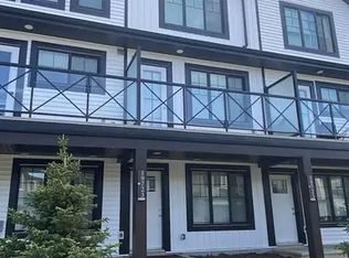 19723 28th Ave NW #1A, Edmonton, AB T6M1M1