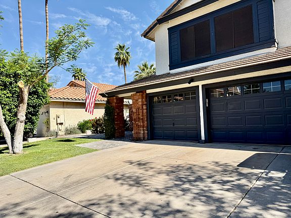 2nd image of 2120 E Nantuckett Dr