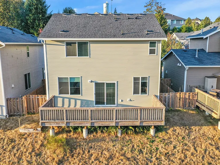 1061 Ebbets Dr SW — Photo 38