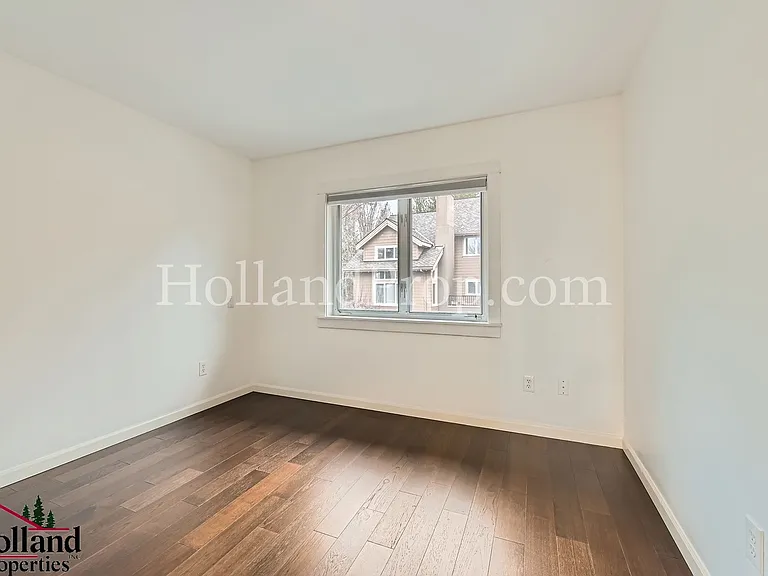 10250 NW Village Heights Dr — Photo 15