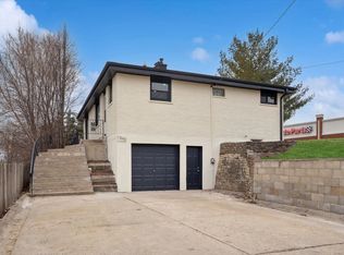 1849 Larkin Ave, Elgin, IL 60123