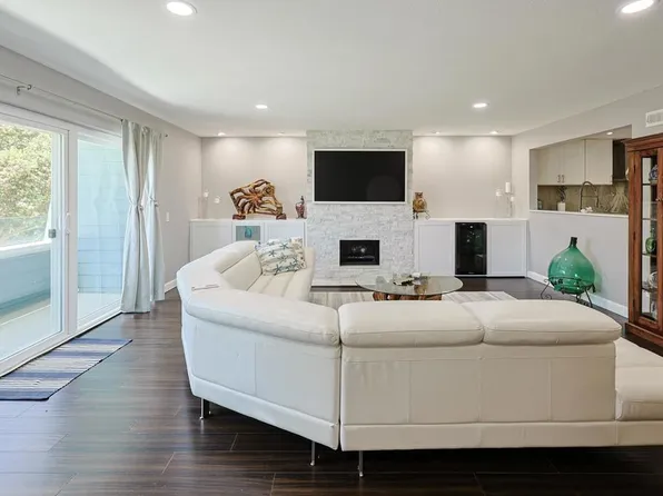 68 Montego Ct, Coronado, CA 92118