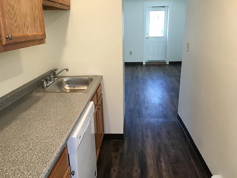 93 2nd St #3 — Photo 14