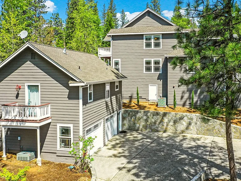 612 Chief Kelly Dr — Photo 2
