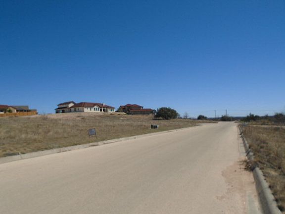 2nd image of LA Columbine Ln