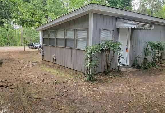 2nd image of 2826 Friendly Ln #8