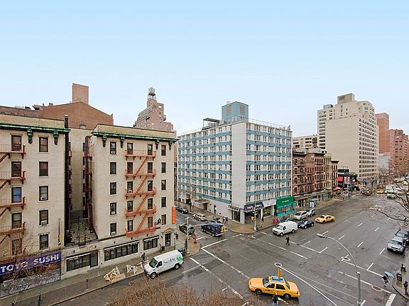 4th image of 159 E 30th St APT 6A