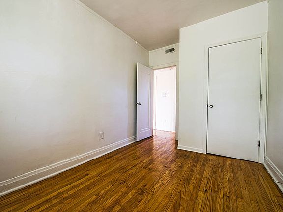 4th image of 102 S 17th Ave #4468