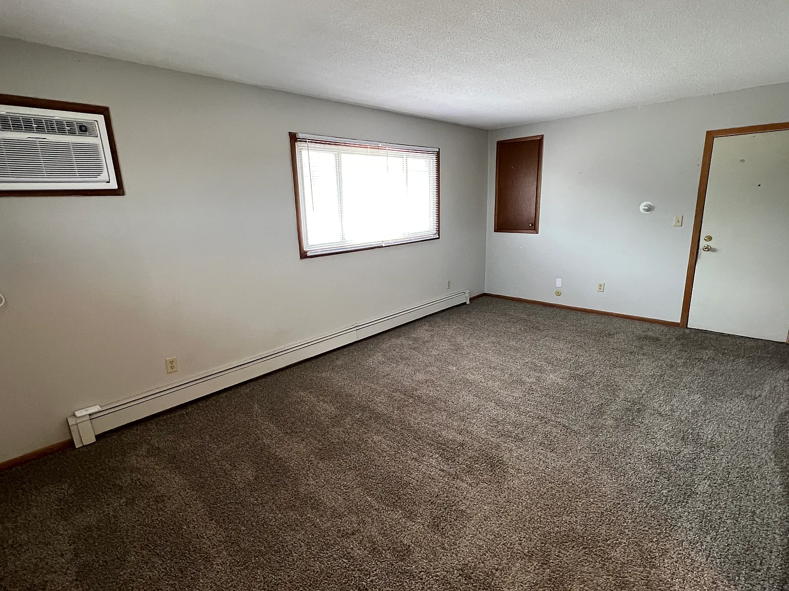 2 bed, $950 — Photo 3