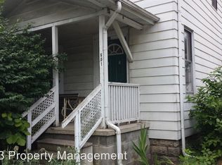 601 S Clayton St APT E, Bloomington, IL