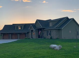 547 Terrell Valley Dr, Republic, MO 65738