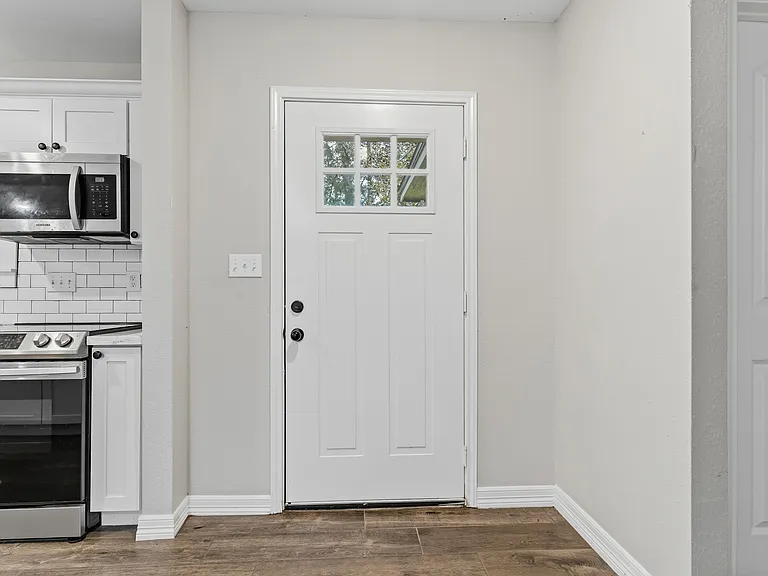 165 Morris Dr — Photo 6