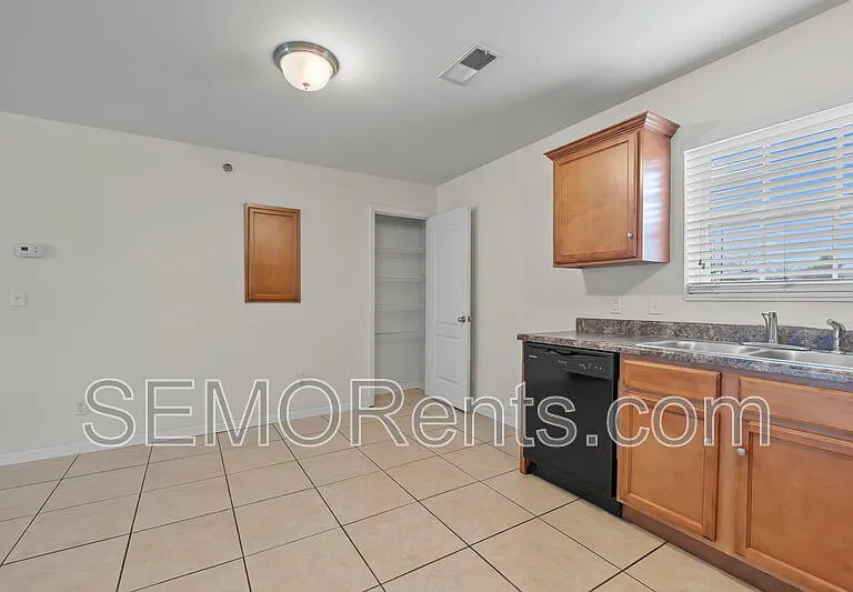 3 Village Dr #205 — Photo 2