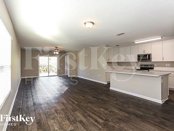 4th image of 12464 Orchard Grove Dr