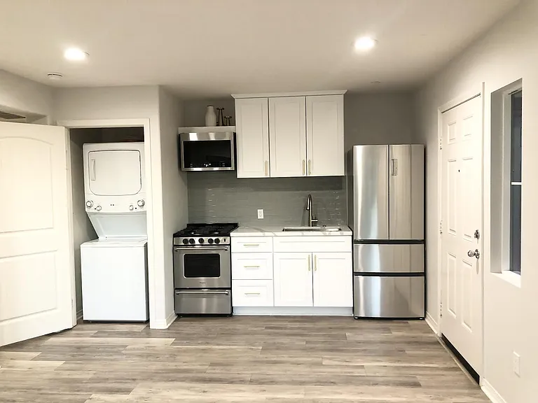 22120 Barrington Way #B — Photo 1