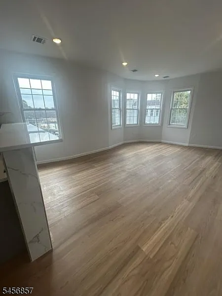 4 bed, 2.0 bath, $3,100 — Photo 3