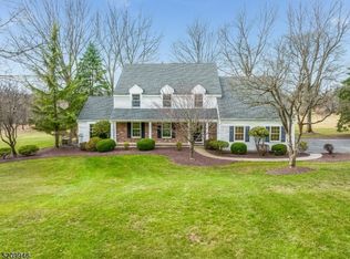 71 Rustic Trl, Flemington, NJ 08822