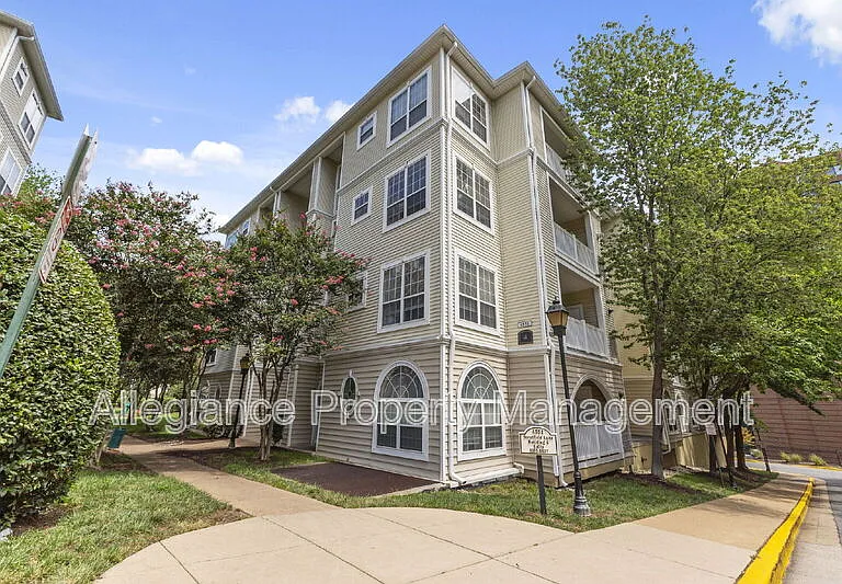 4551 Strutfield Ln #4231 — Photo 2