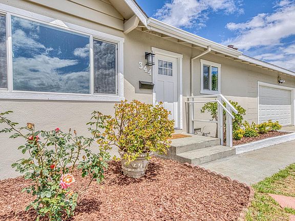 3rd image of 344 Pueblo Dr