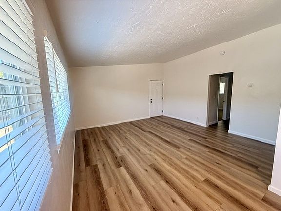 4th image of 601 N 4th St #E
