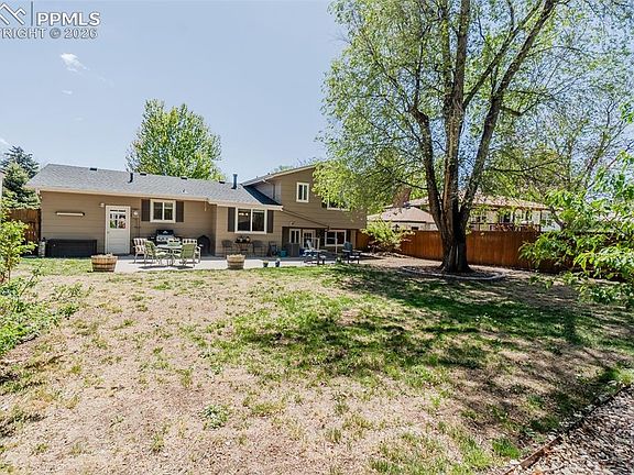 3rd image of 1314 Kern St