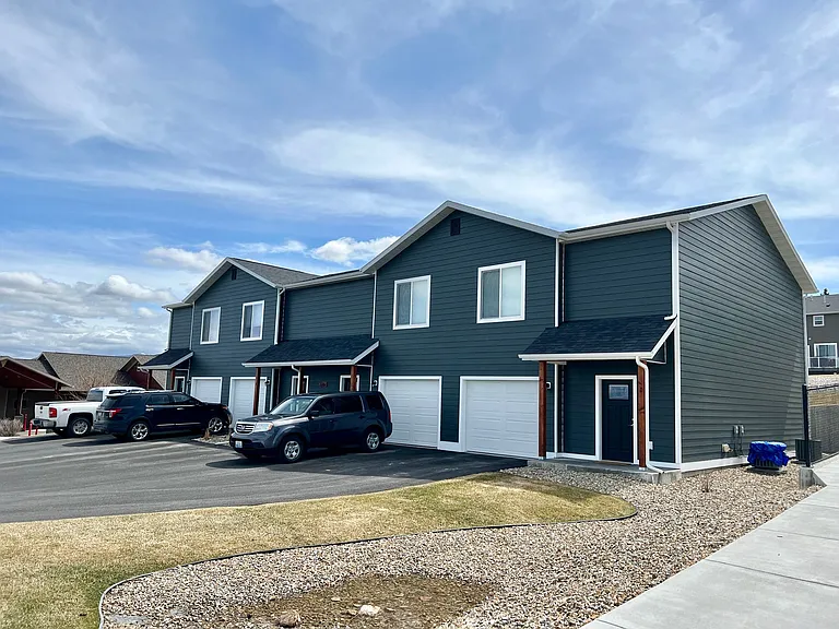 3267 Cabernet Dr — Photo 4