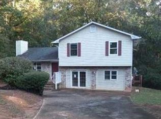 5284 Kemper Pl, Stone Mountain, GA 30088