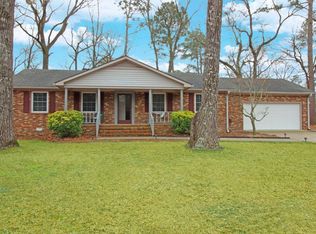 303 Dobbs Dr, La Grange, NC 28551