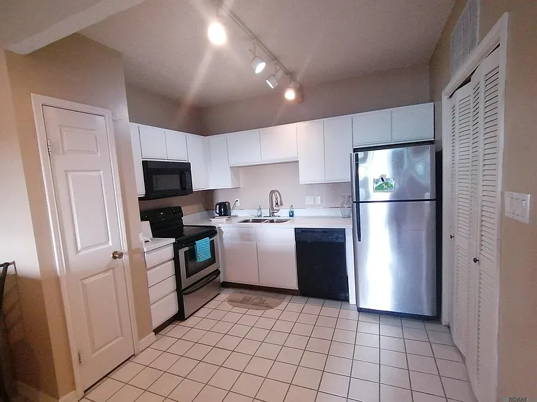 11550 Southfork Ave #609 — Photo 3