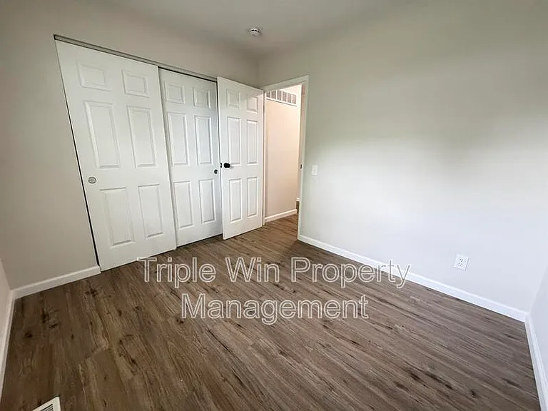 2245 Lindsay Ln — Photo 19