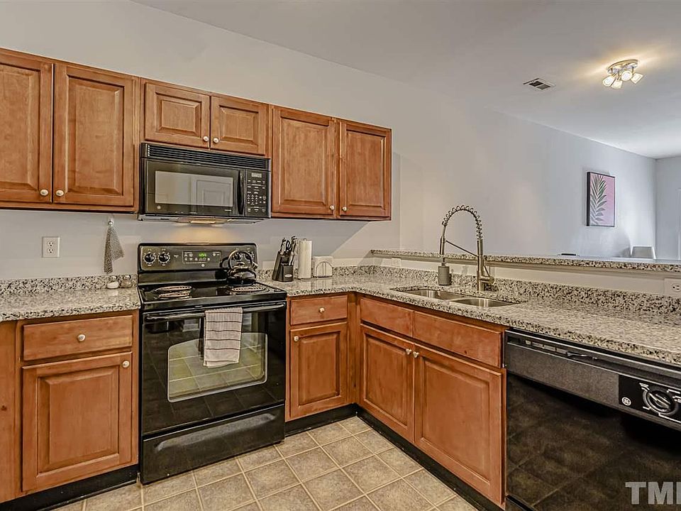 2nd image of 2621 Oldgate Dr APT 208